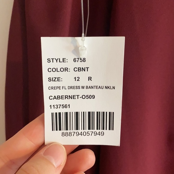 Designer dress (can be bridesmaid dress) - Picture 5 of 7